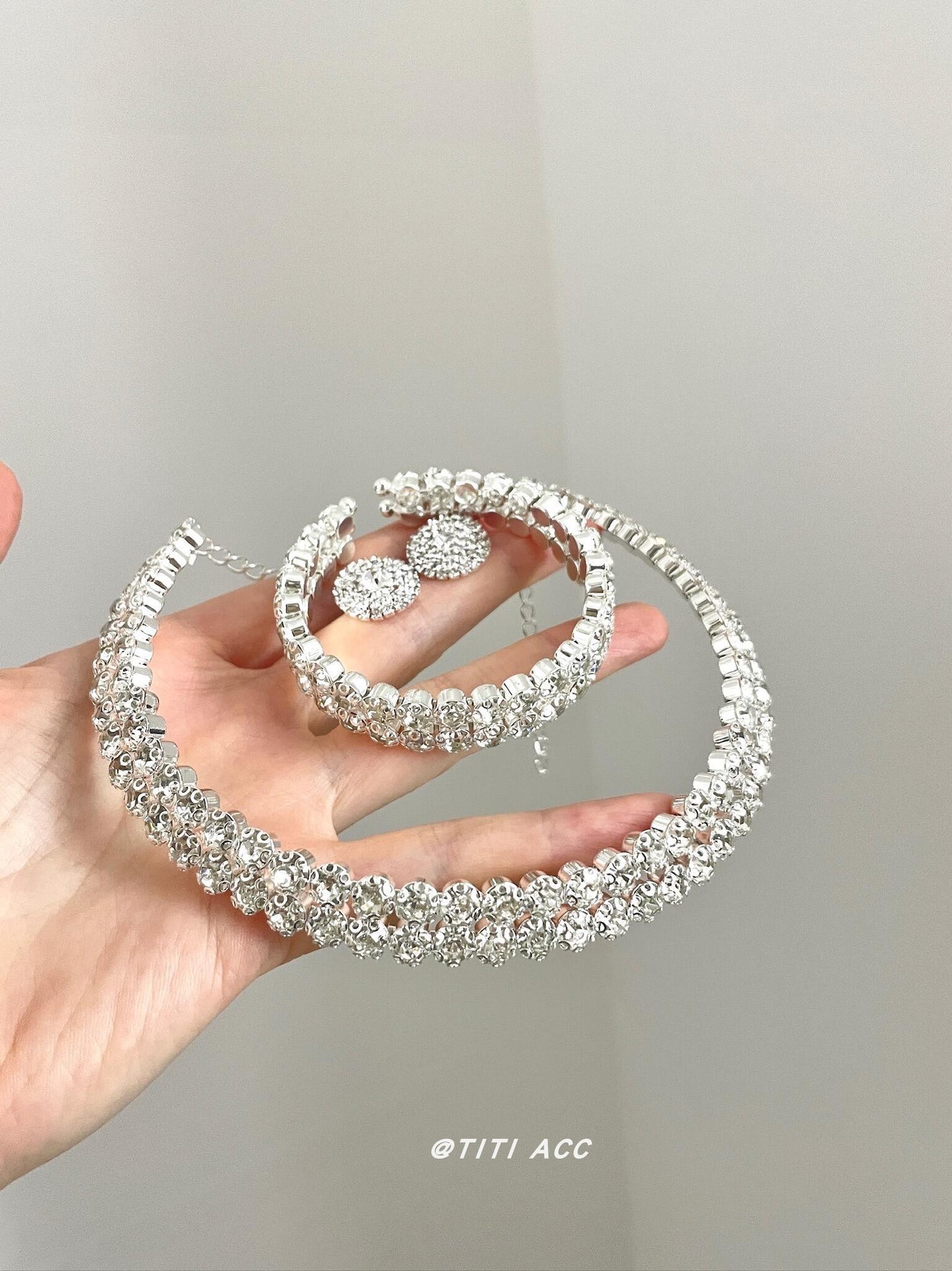 Three-piece Set of Necklace, Earrings and Bracelet