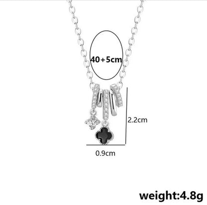 Four-leaf clover pendant necklace