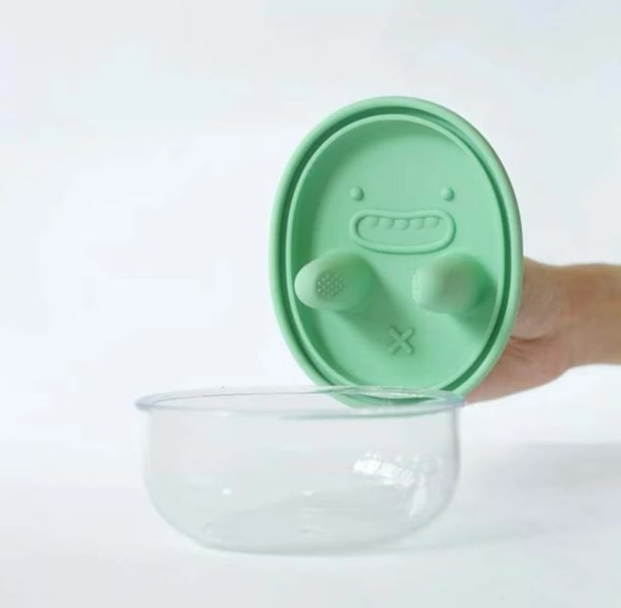 No-Mess Snack Box