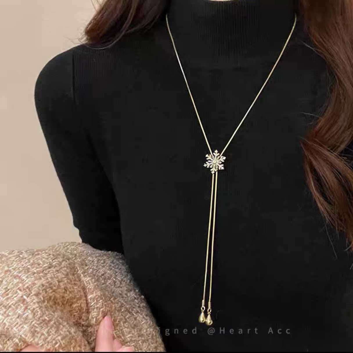Snowflake Sweater Chain