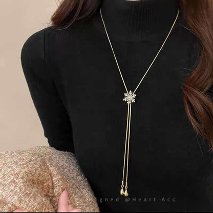 Snowflake Sweater Chain