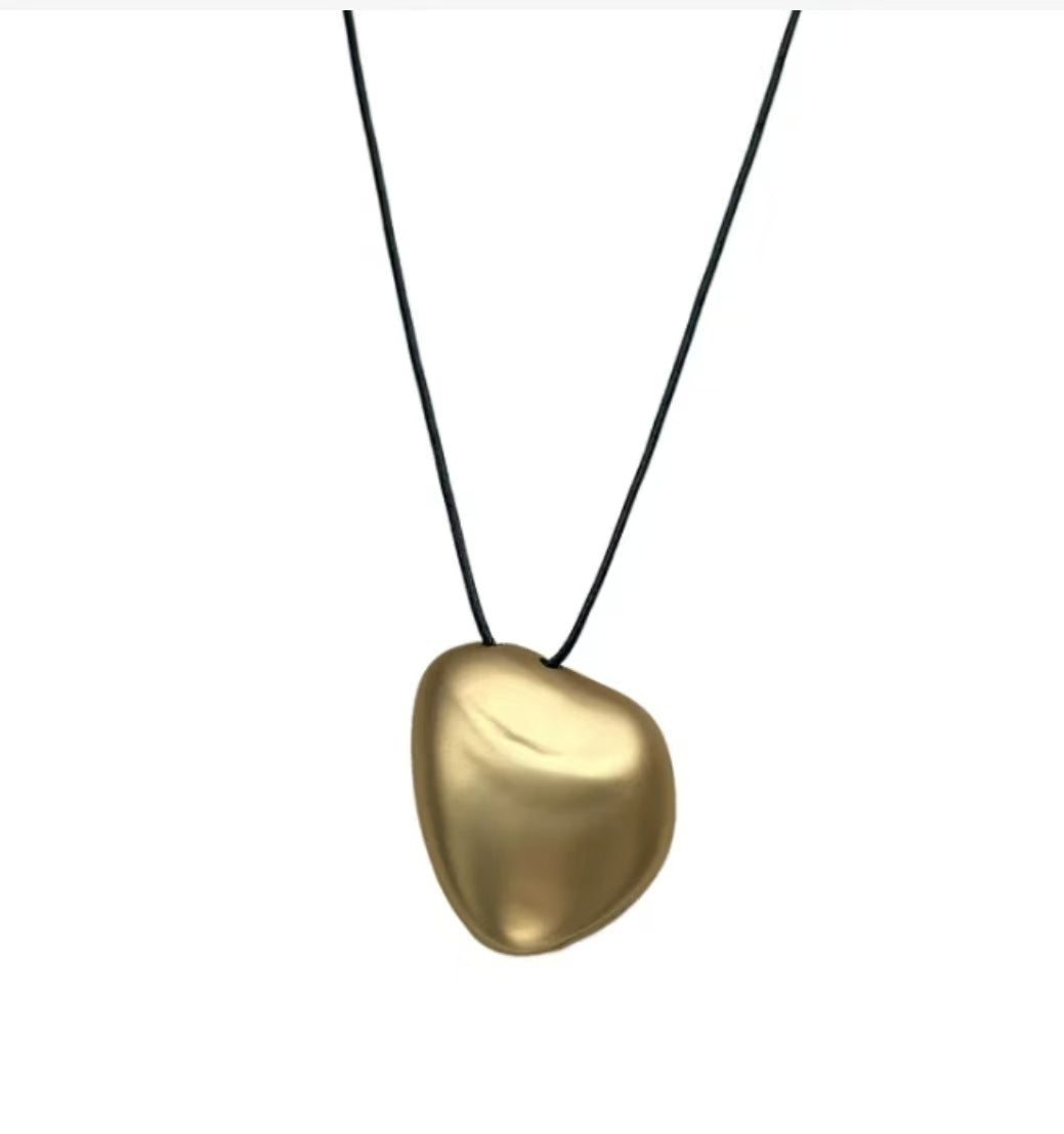 Irregular Geometric Pendant Necklace