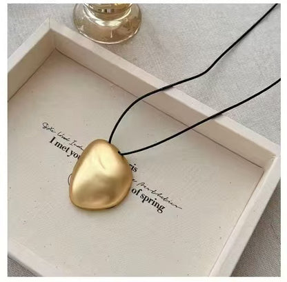 Irregular Geometric Pendant Necklace